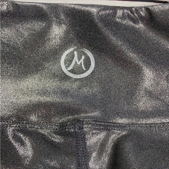 Mira Rae Silver Laila Metallic Capri Leggings - Picture 8 of 12